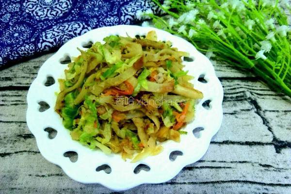 包菜炒饼丝的做法图解9