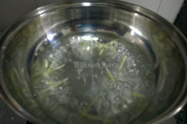 苦瓜肉丝汤的做法图解4