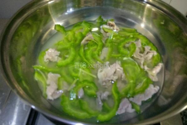 苦瓜肉丝汤的做法图解7