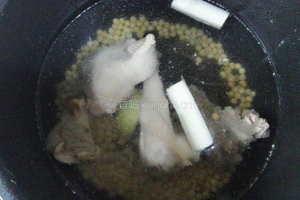 老鸭黄豆汤的做法图解3