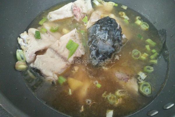 垮炖鲜鱼豆腐的做法图解6