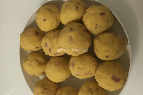 红薯肉松球的做法图解7
