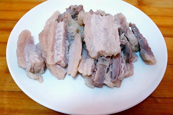 五花肉生菜包的做法图解3