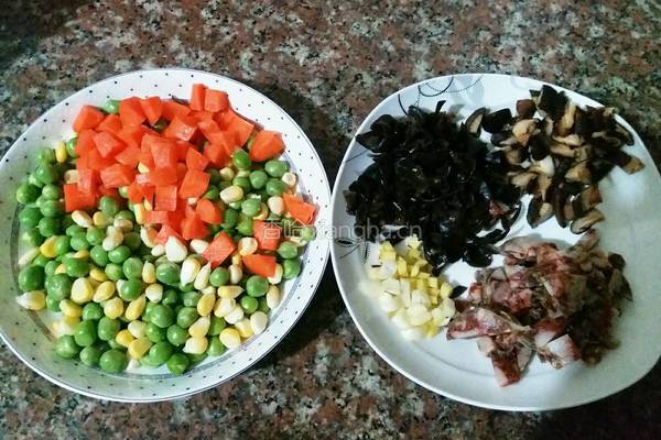 什锦豌豆粒的做法图解2
