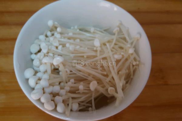 金针菇羊肉的做法图解2