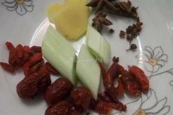 野蘑菇炖鸡的做法图解6