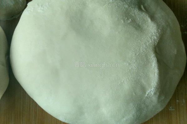 羊肉酸菜饺子的做法图解1