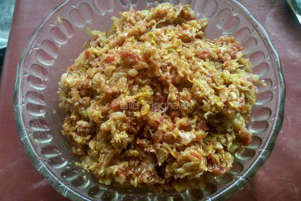 羊肉酸菜饺子的做法图解2