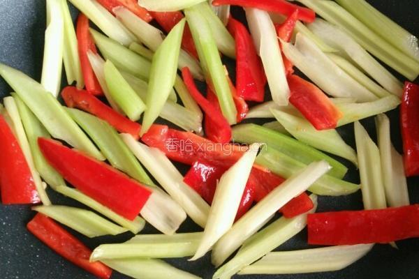 西芹炒肉片的做法图解6
