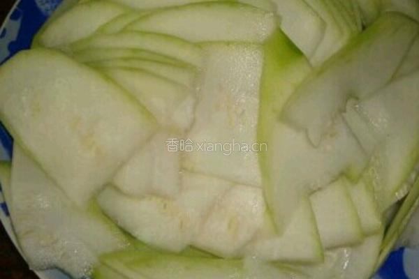 清炒蒲瓜的做法图解1