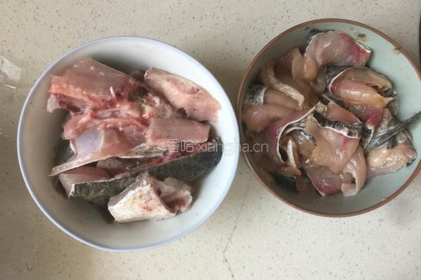 水煮鱼（微辣）的做法图解1