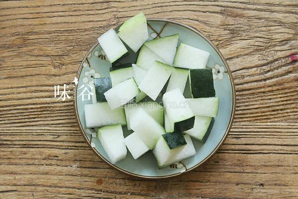 竹荪干贝冬瓜汤的做法图解4