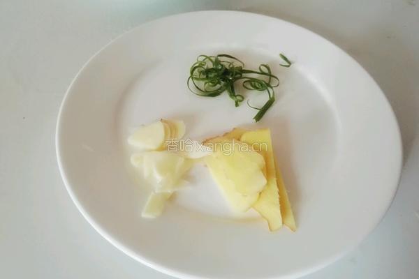豆腐炖牛肉的做法图解3