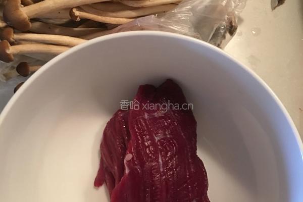 茶树菇炒牛肉的做法图解1