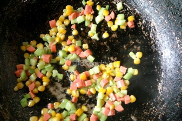 炒花饭的做法图解5