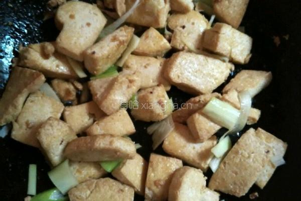 鸡蛋包豆腐的做法图解4