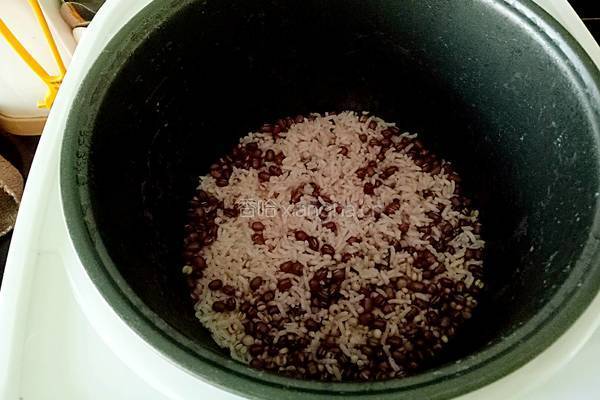 薏米红豆饭的做法图解6