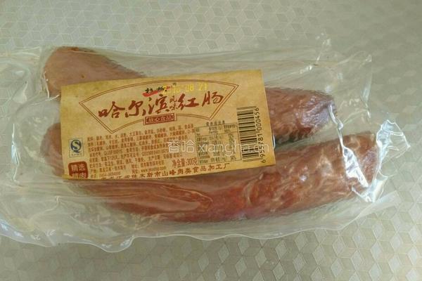 大蒜炒香肠的做法图解1
