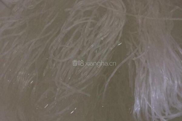 蒜蓉粉丝娃娃菜蒸开边虾的做法图解2
