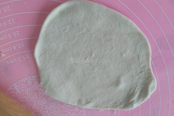 红萝卜冬菇肉馅饼的做法图解6