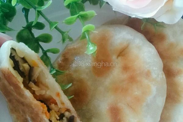红萝卜冬菇肉馅饼的做法图解11