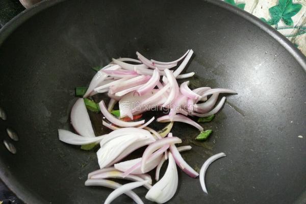 洋葱土豆丝的做法图解3