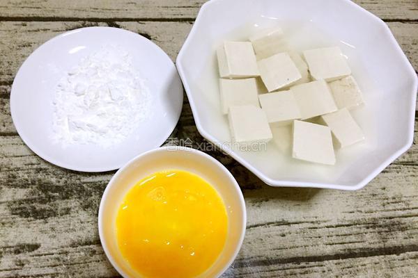 香煎鸡蛋豆腐的做法图解2
