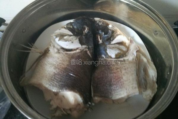 清蒸剁椒鱼头的做法图解5