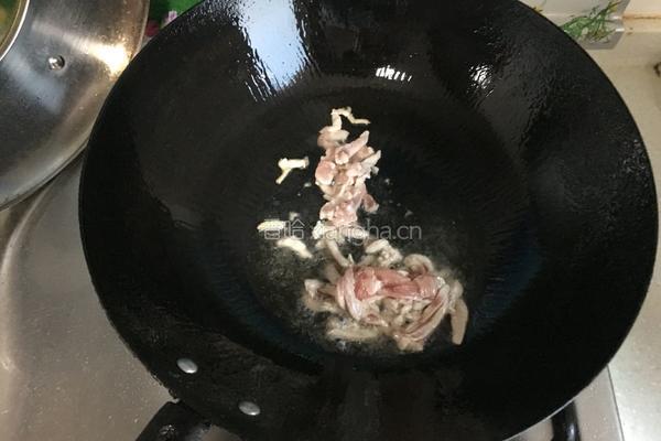 芹菜香干炒肉丝的做法图解3