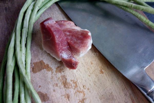 豆角肉丝炒面的做法图解1