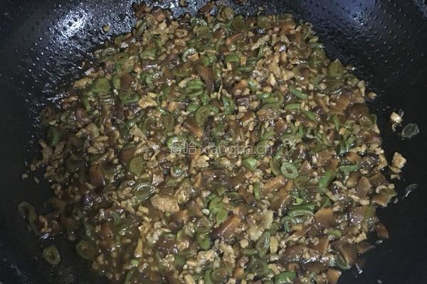 香菇云豆炸酱面的做法图解12