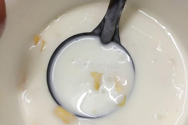 芒果酸奶的做法图解2