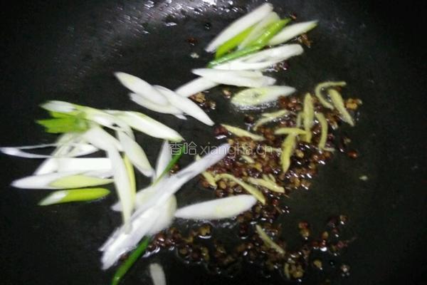 猪肝炒豆角的做法图解3