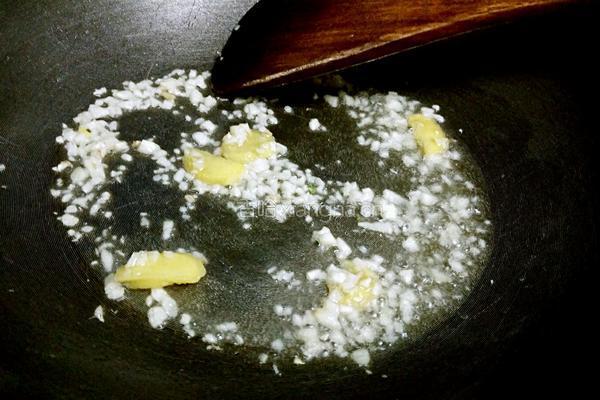 肉沫烧粉条的做法图解5
