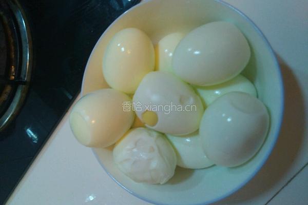 卤蛋的做法图解1