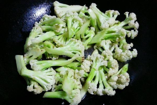 炒新鲜黄花菜的做法图解5
