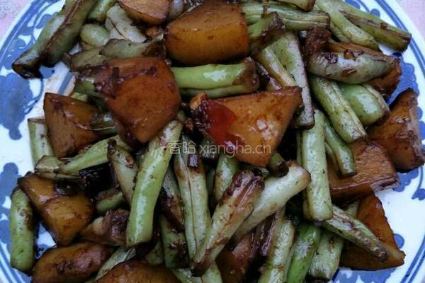 四季豆烧土豆的做法图解12