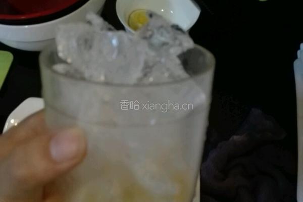 酸爽柠檬水的做法图解2