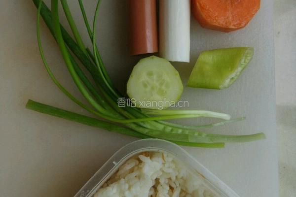 葱油炒饭的做法图解1