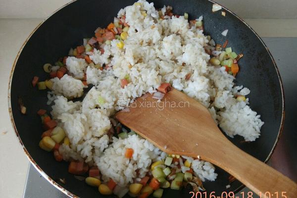 葱油炒饭的做法图解5