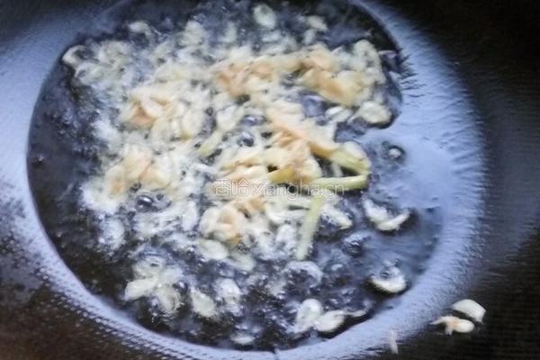 虾米炒大白菜的做法图解4