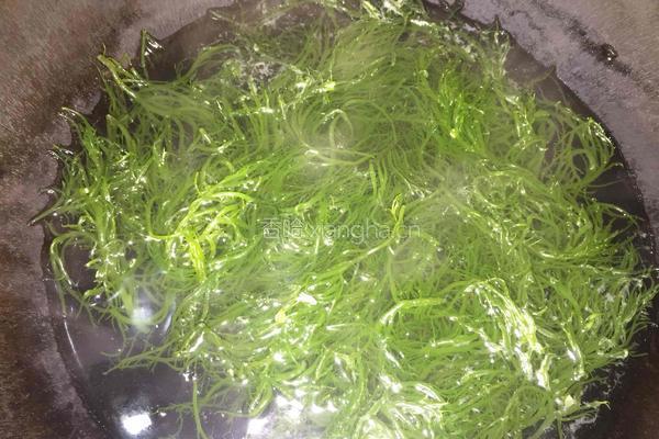 海藻芽拌粉丝的做法图解2