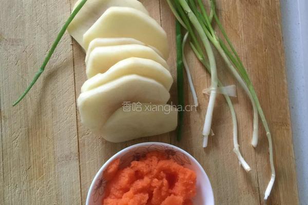 土豆胡萝卜素饼的做法图解1