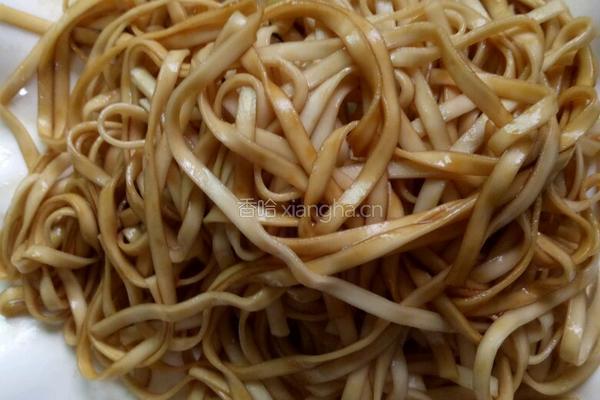 豆角肉丝炒面的做法图解3