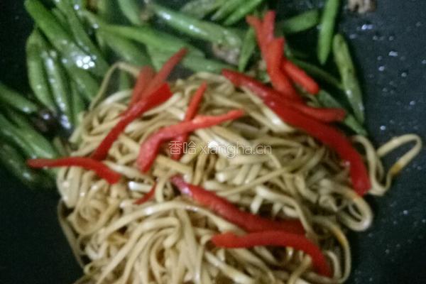 豆角肉丝炒面的做法图解7