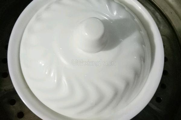 牛奶炖红枣木瓜的做法图解5