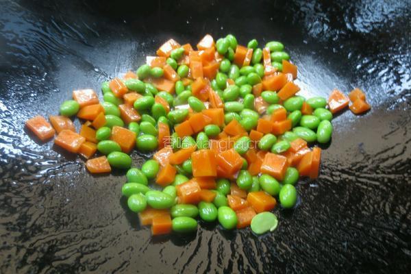 炒毛豆米的做法图解7