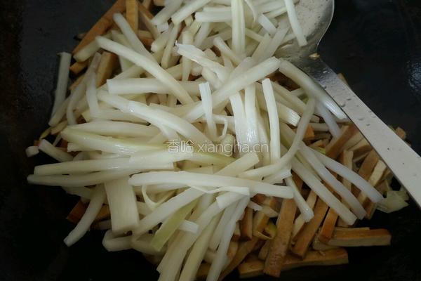 笋丝炒豆干的做法图解5