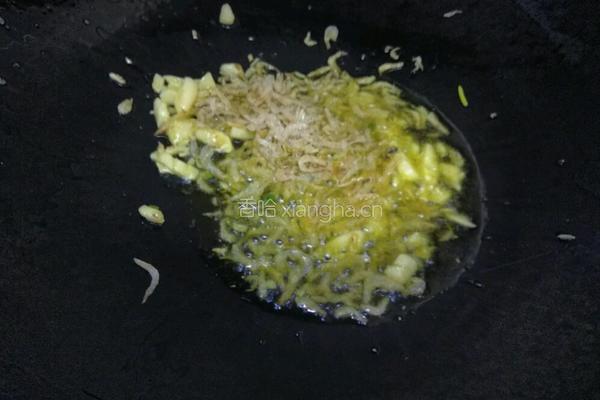 节瓜虾米粉丝煲的做法图解5