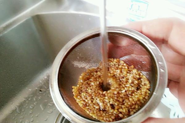 三降苦荞茶的做法图解2